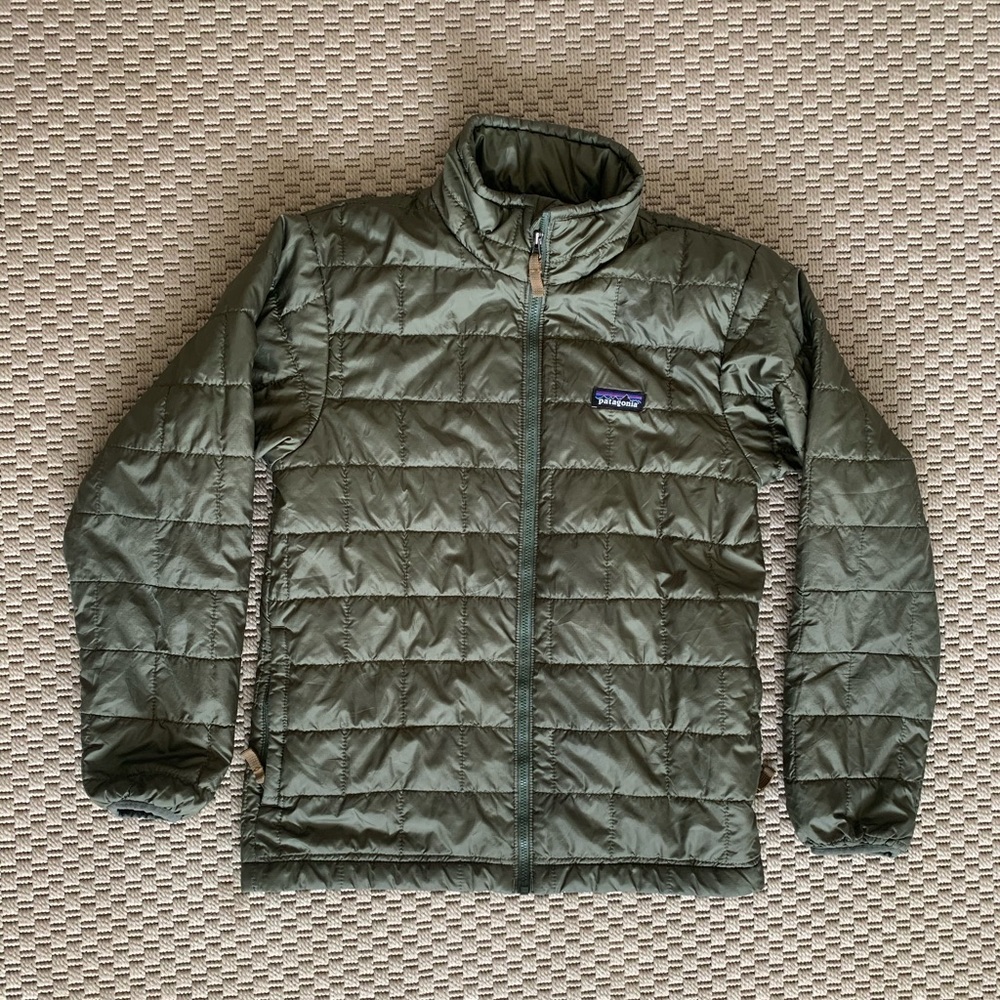 Patagonia kids size 12 puffer coat jacket green